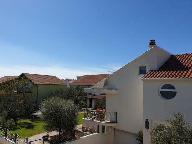 Fyaka Loft Apartments Водице Екстериор снимка